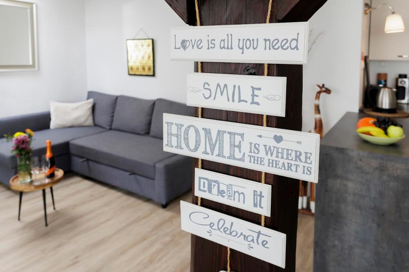 Vip Apartment In Old Town With Free Parking Bratislava Exterior photo